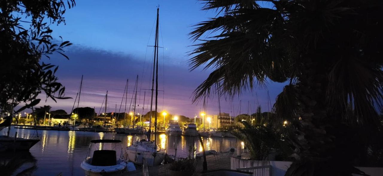 La Cigale De Mer A 100 M De La Plage Et Du Centre Ville Du Grau Du Roi لو غراو دو روا المظهر الخارجي الصورة